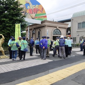 屋外広告物適正化旬間　葛飾区・亀有駅周辺で実施された「違反屋外広告物追放キャンペーン」